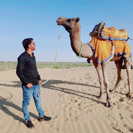 Resting Love Hostel Jaisalmer Bagian luar foto