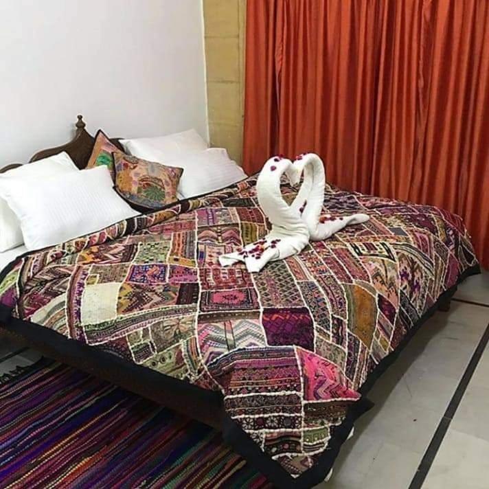 Resting Love Hostel Jaisalmer Bagian luar foto