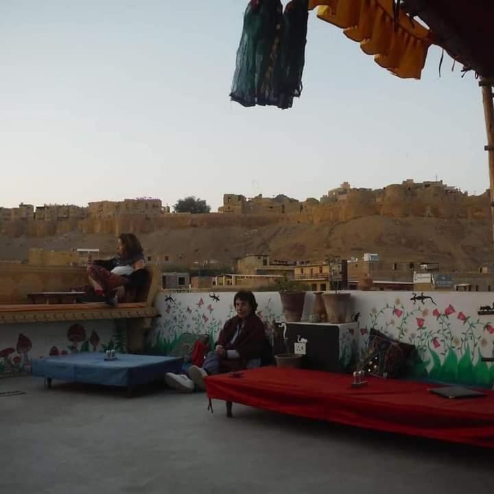 Resting Love Hostel Jaisalmer Bagian luar foto