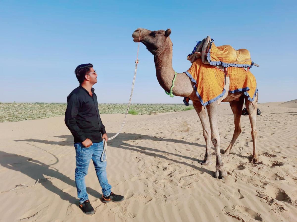 Resting Love Hostel Jaisalmer Bagian luar foto