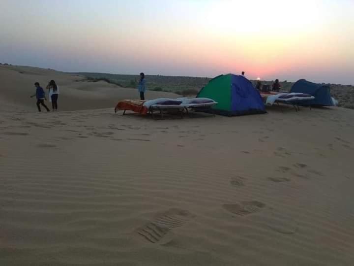 Resting Love Hostel Jaisalmer Bagian luar foto